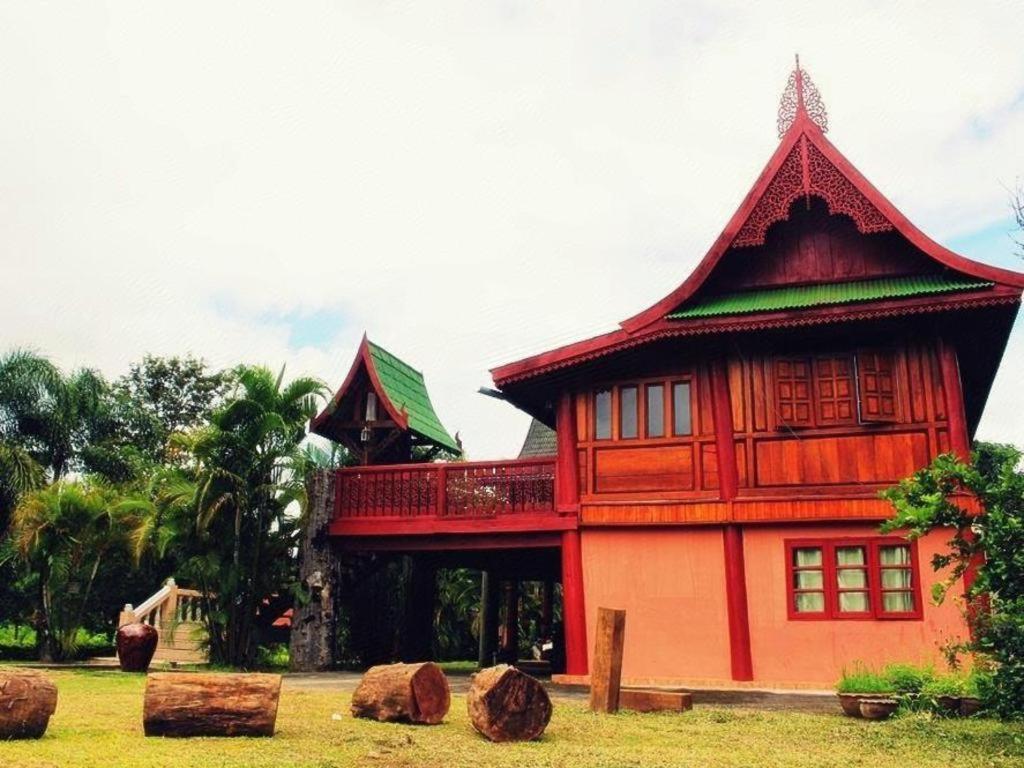 อุ้มผางบุรี รีสอร์ต Hotel ภายนอก รูปภาพ